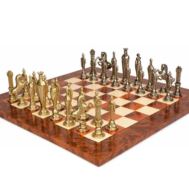 Juego de ajedrez completo Florentine Renaissance, piezas metálicas doradas y plateadas sobre tablero de brezo