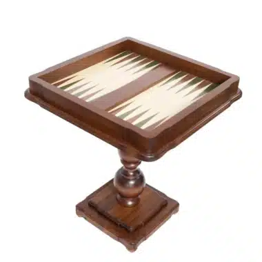 Mesa de juego sobre pie de madera de haya y olmo con tablero integrado