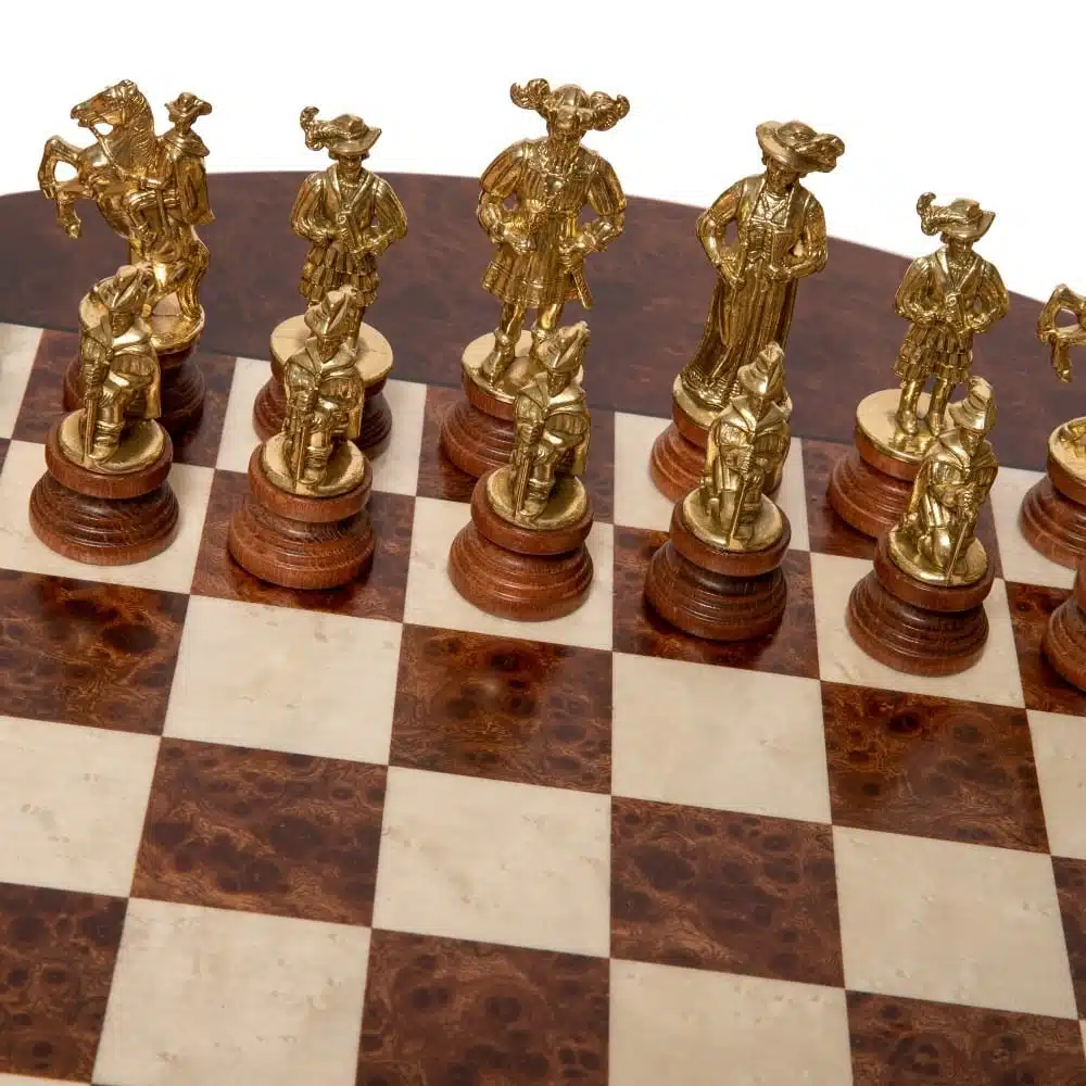 Conjunto "Lanzichenecchi" Mesa Redonda en Raíz de Brezo y Juego de Ajedrez en Madera y Metal - Imagen 2