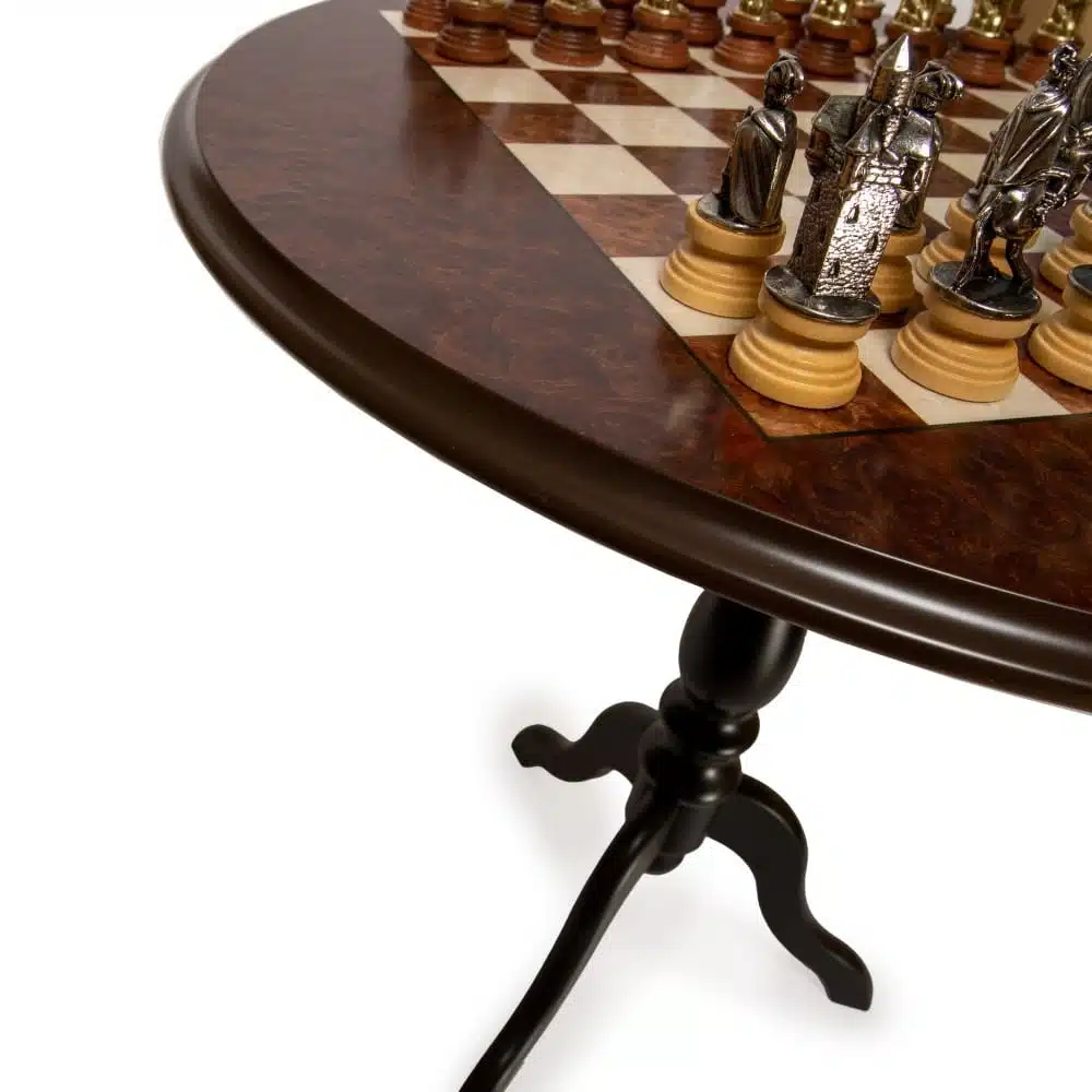 Conjunto "Lanzichenecchi" Mesa Redonda en Raíz de Brezo y Juego de Ajedrez en Madera y Metal - Imagen 10