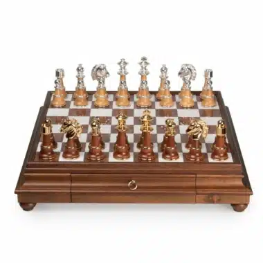 Juego de ajedrez de pedestal Staunton XL III de madera maciza y alabastro toscano con cajón de almacenamiento y juego de ajedrez de madera y latón chapado en oro y plata