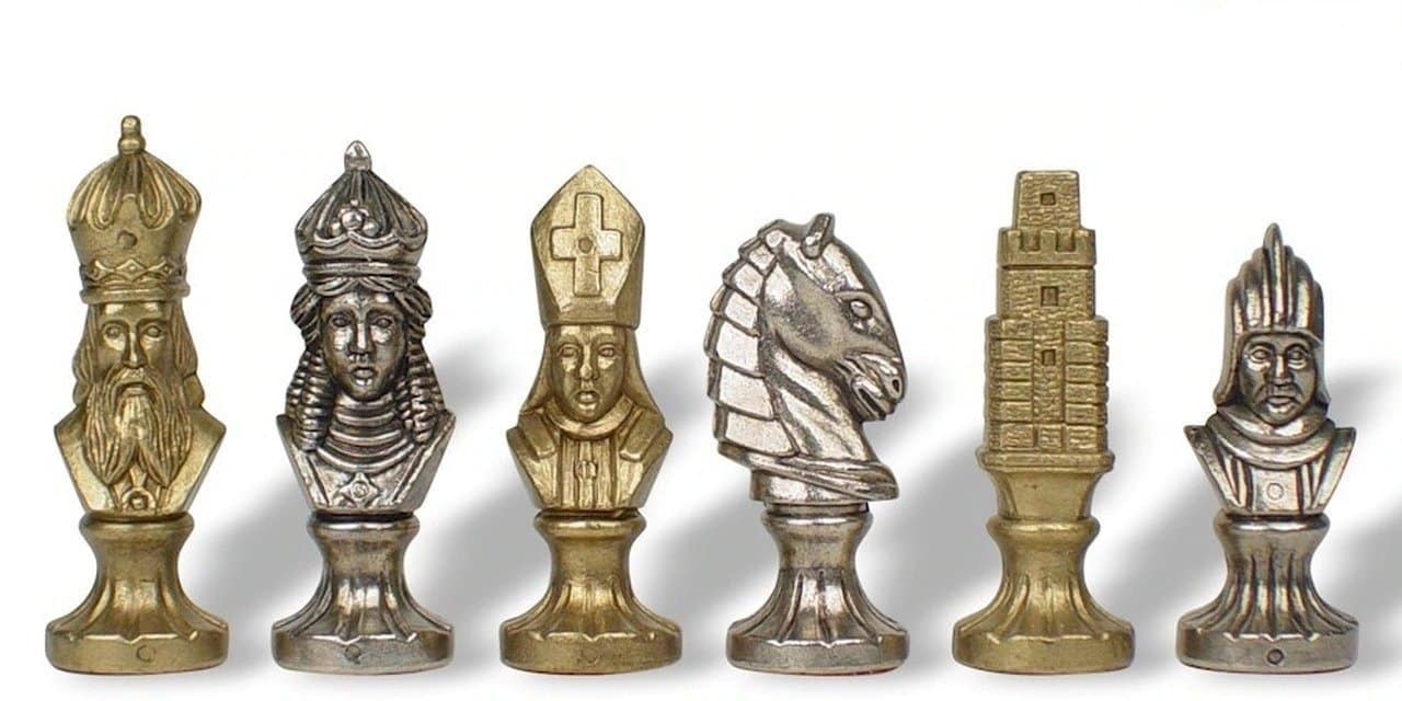 Conjunto Medieval IV Tablero de Ajedrez de Madera de Arce & Juego de Ajedrez de Metal - Imagen 6