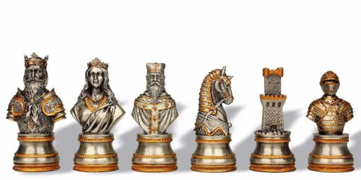 Juego de ajedrez de peltre bañado en oro y plata "Busto medieval