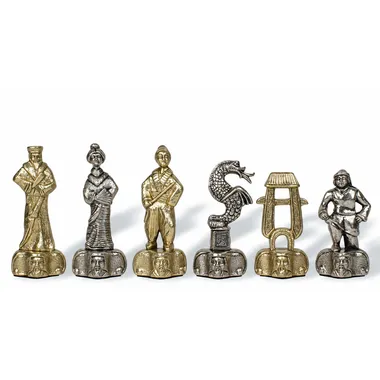 Piezas de ajedrez Samurái en metal dorado y plateado, dragón y personajes