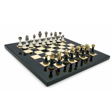 Juego de ajedrez Staunton Design IV con tablero de arce y piezas de madera y metal