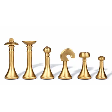 Piezas de ajedrez doradas de latón macizo, diseño contemporáneo depurado