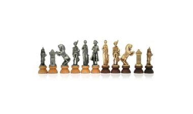 Juego de ajedrez de madera y metal 