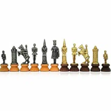 Tablero de ajedrez de cuero artificial "Camelot King Arthur II" y juego de ajedrez de madera y metal
