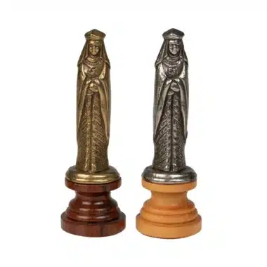 Alternative view of Juego de ajedrez medieval de madera y metal