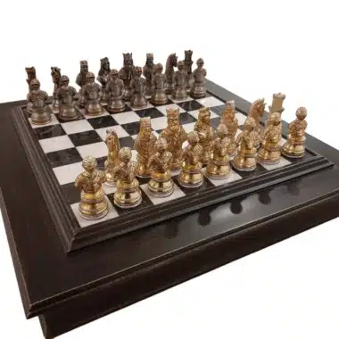 Busto Medieval Set III Tablero de ajedrez de madera Tablero de juego de alabastro y juego de ajedrez bañado en oro y plata