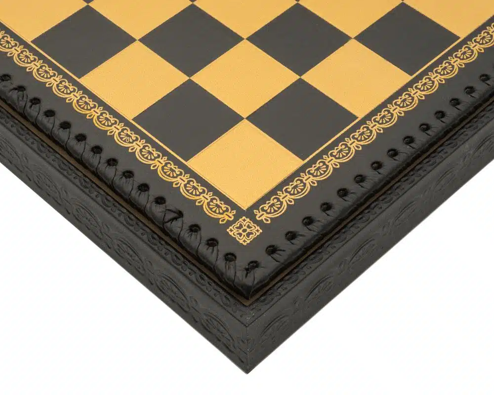 Conjunto Mort-Viviente II Tablero de Ajedrez en Similcuero Negro Con Almacenamiento y Juego de Ajedrez en Resina Pintada a Mano - Imagen 16