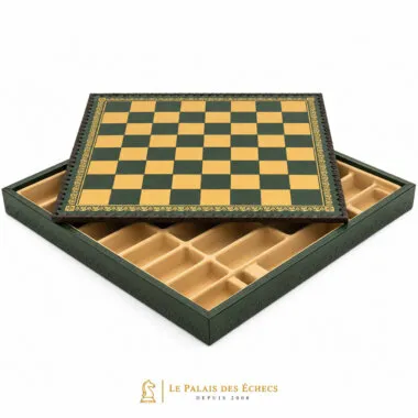 Caja de almacenamiento de símil piel verde, vista en ángulo de la tapa tablero y los compartimentos
