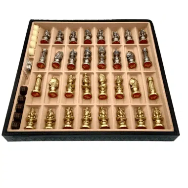 Tablero de ajedrez con almacenamiento y juego de ajedrez de metal Roman Bust Set II - Imagen 3