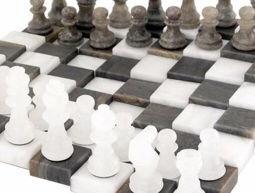Tablero de ajedrez y juego de ajedrez 3D "gris y blanco" en alabastro de Volterra