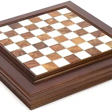 Tablero de ajedrez de madera maciza y tapa de mármol con compartimento de almacenamiento