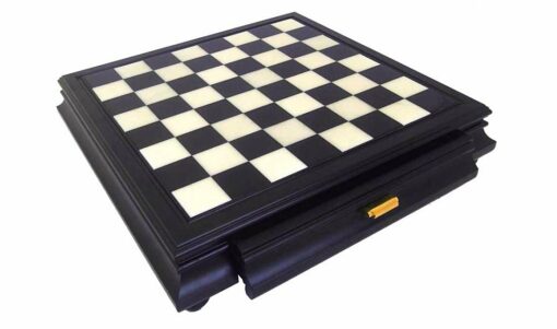 Tablero de ajedrez de madera negra y alabastro con cajón de almacenamiento