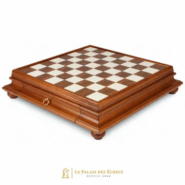 Tablero de ajedrez con pedestal de madera maciza y tablero en alabastro de Toscana, vista general