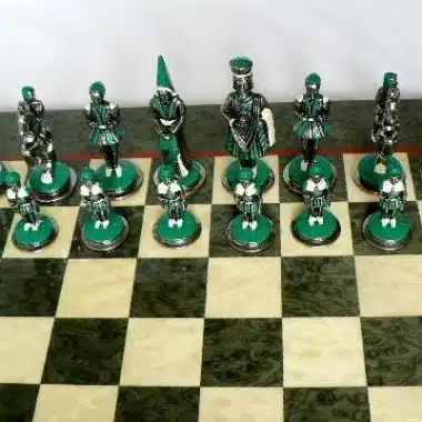 Juego de ajedrez de madera de olivo Camelot King Arthur V y juego de ajedrez de metal sólido pintado a mano - Imagen 8