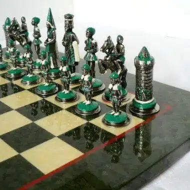 Juego de ajedrez de madera de olivo Camelot King Arthur V y juego de ajedrez de metal sólido pintado a mano - Imagen 5