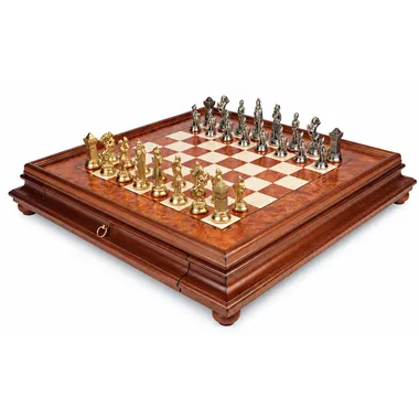 Juego Mary Stuart IX sobre tablero de madera de brezo con caja de almacenamiento
