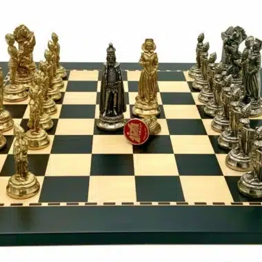 Alternative view of Tablero de ajedrez de madera oscura y juego de ajedrez de metal Mary Stuart X
