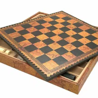 Tablero de ajedrez de cuero del viejo mundo con compartimento de almacenamiento