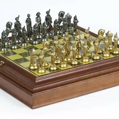 Gran tablero de ajedrez Napoleón IV original de madera y juego de ajedrez de metal