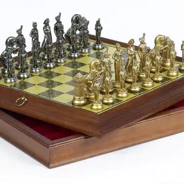 Alternative view of Gran tablero de ajedrez Napoleón IV original de madera y juego de ajedrez de metal