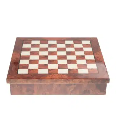 Caja tablero de ajedrez de madera de olmo y brezo cerrada, vista general