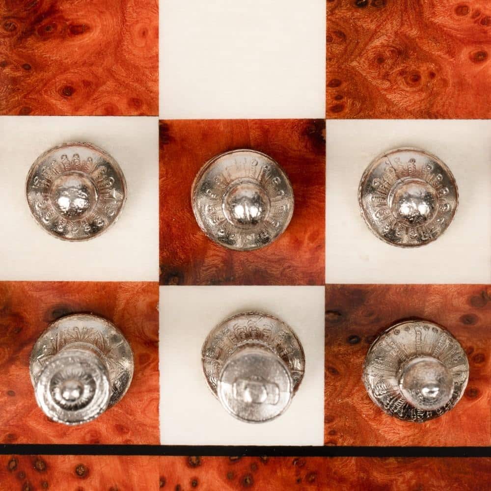 Conjunto Bonito Flower II Tablero de Ajedrez de Madera de Olmo y Brezo & Juego de Ajedrez en Metal Chapado en Oro y Plata - Imagen 5