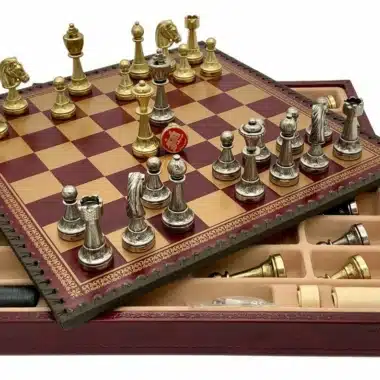 Alternative view of Juego de Ajedrez Staunton Mix V Rojo con Almacenamiento y Juego de Ajedrez de Metal