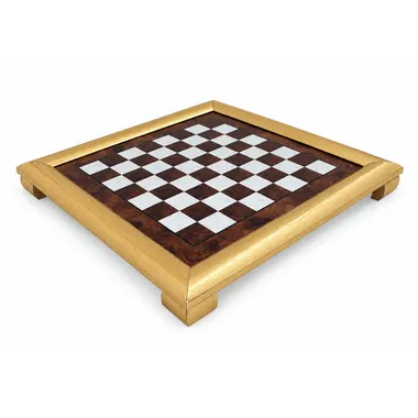 Tablero de ajedrez de madera de olmo y brezo con borde dorado, vista de conjunto