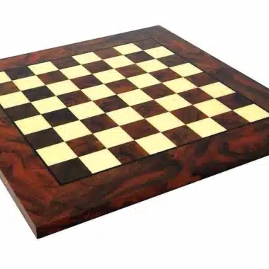 Tablero de ajedrez de raíz de nogal