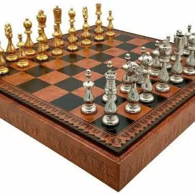 Juego de ajedrez de cuero de estilo árabe IV con almacenamiento y juego de ajedrez de metal chapado en oro y plata