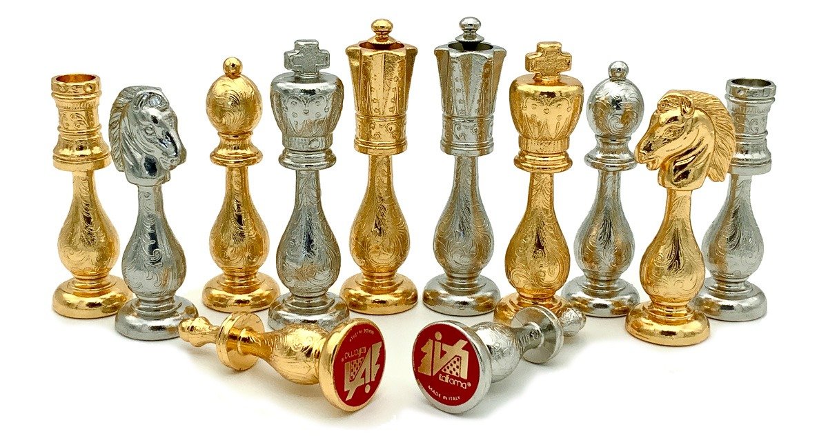 Conjunto Estilo Árabe VI Tablero de Ajedrez de Madera de Rosa y Arce y Juego de Ajedrez de Metal Chapado en Oro y Plata - Imagen 4