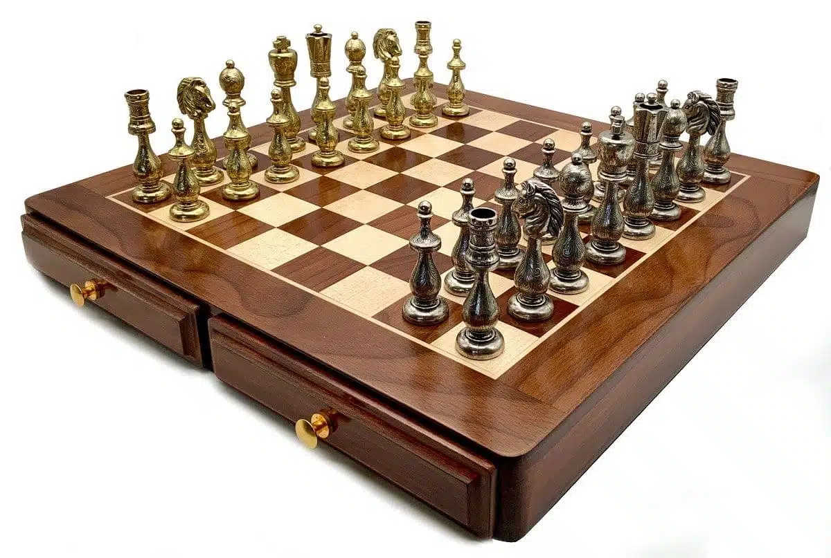 Conjunto Oriental III Tablero de Ajedrez de Madera de Arce y Rosa Dorado & Juego de Ajedrez de Metal - Imagen 2