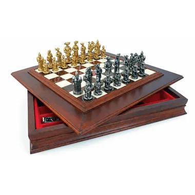 Juego "Lanzichenecchi" Tablero de ajedrez de madera maciza con compartimento de almacenamiento, tablero de alabastro toscano y juego de ajedrez de metal macizo