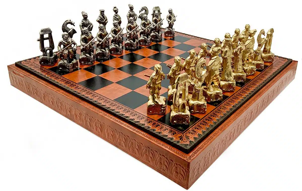 Conjunto Samurái III Tablero de Ajedrez Caja de Almacenamiento y Juego de Ajedrez en Metal - Imagen 2