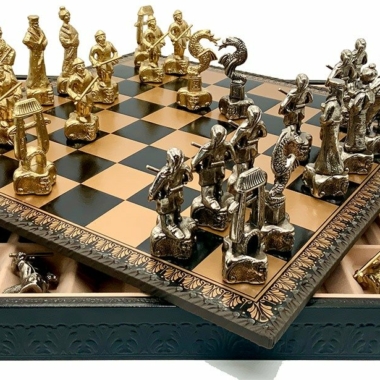 Alternative view of Conjunto Samurái II Tablero de Ajedrez Caja de Almacenamiento y Juego de Ajedrez en Metal