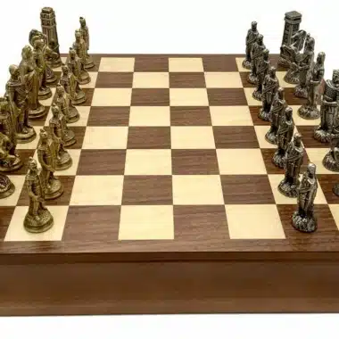 Set Romanos vs Bárbaros VI visto en ángulo sobre la caja tablero cerrada