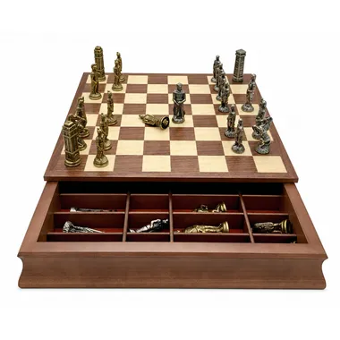 Set Romanos vs Bárbaros VI en metal sobre tablero con caja de almacenamiento abierta