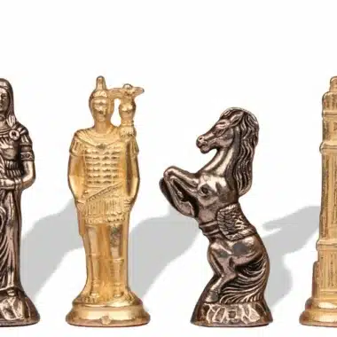 Juego de ajedrez metálico Romanos contra Bárbaros