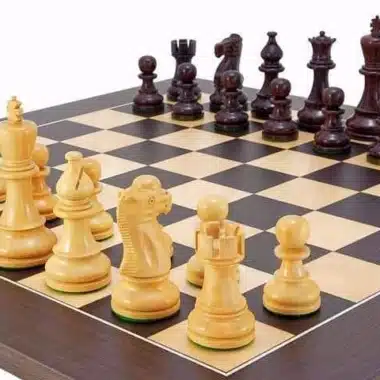 Tablero de ajedrez "Atlantic" de wengué y juego de ajedrez de palosanto