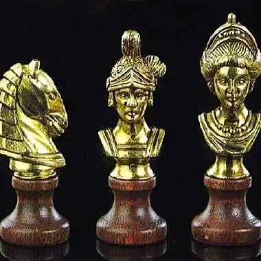 Juego de ajedrez de madera y metal "Busto Romano