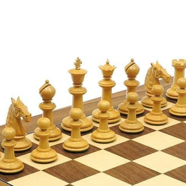 Alternative view of Conjunto "The Bath" Tablero de Ajedrez de Madera de Arce y Nogal & Juego de Ajedrez de Madera de Ébano