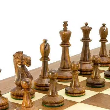 Alternative view of Tablero de ajedrez de nogal y arce Blackmore y juego de ajedrez de palo de rosa dorado