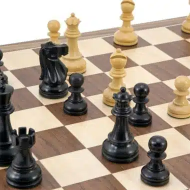 Conjunto Broadbase III Tablero de Ajedrez de Madera de Nogal y Arce y Piezas de Ajedrez de Madera de Boj y de Boj Ebonizado - Imagen 2
