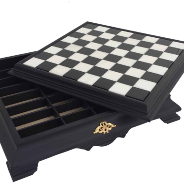 Alternative view of Tablero de Ajedrez en Pie Negro y Blanco de Madera y Tablero de Juego en Mármol de Carrara con Almacenamiento