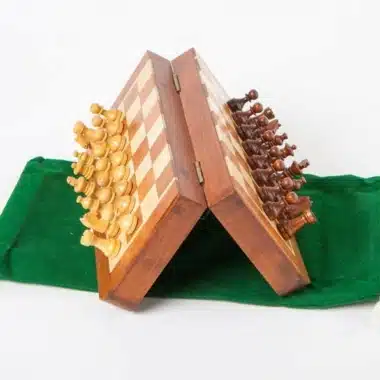 Alternative view of Conjunto Magnético de Viaje en Madera