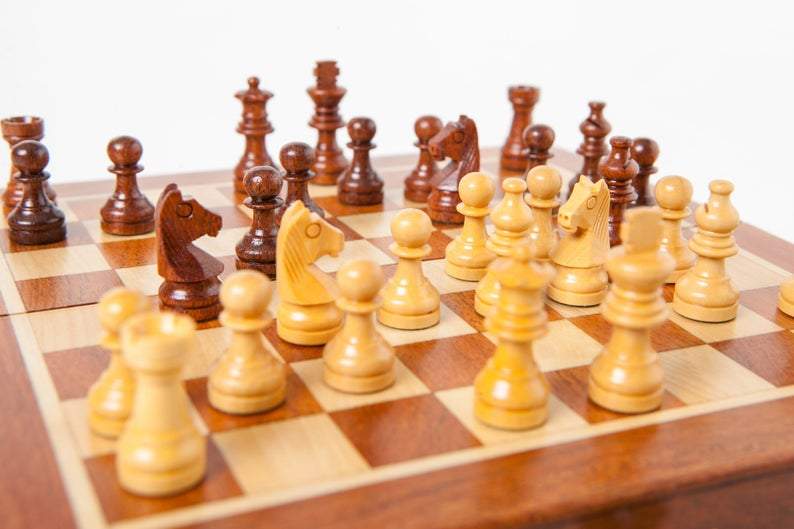 Conjunto Magnético de Viaje en Madera - Imagen 3